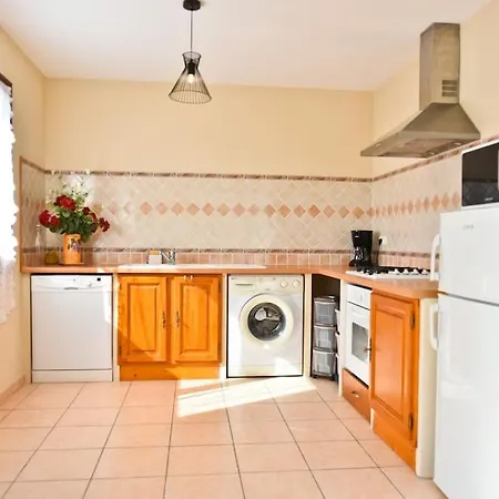 Terrasse Panoramique Ensoleillee Avec Vue