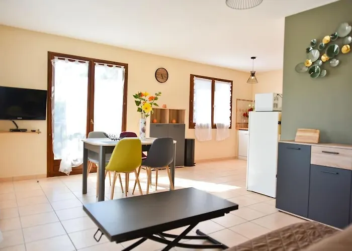 Terrasse Panoramique Ensoleillee Avec Vue Apartmán